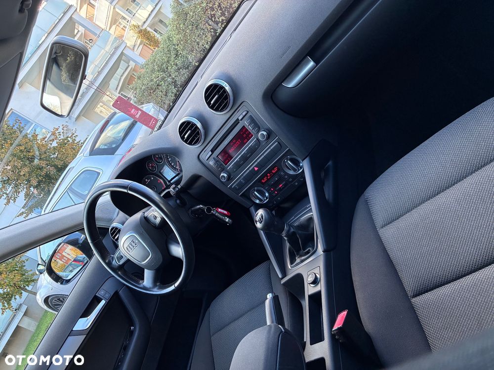 Audi A3 Sportback 2.0 TDI Attraction - 11
