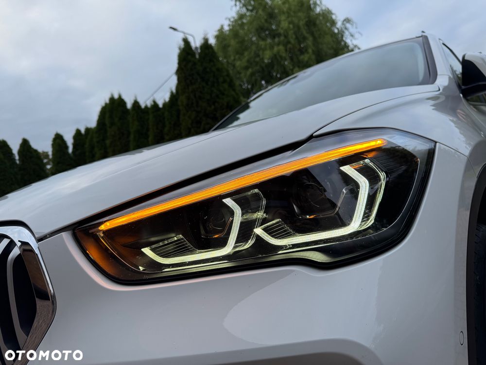 BMW X1 sDrive18d xLine - 28