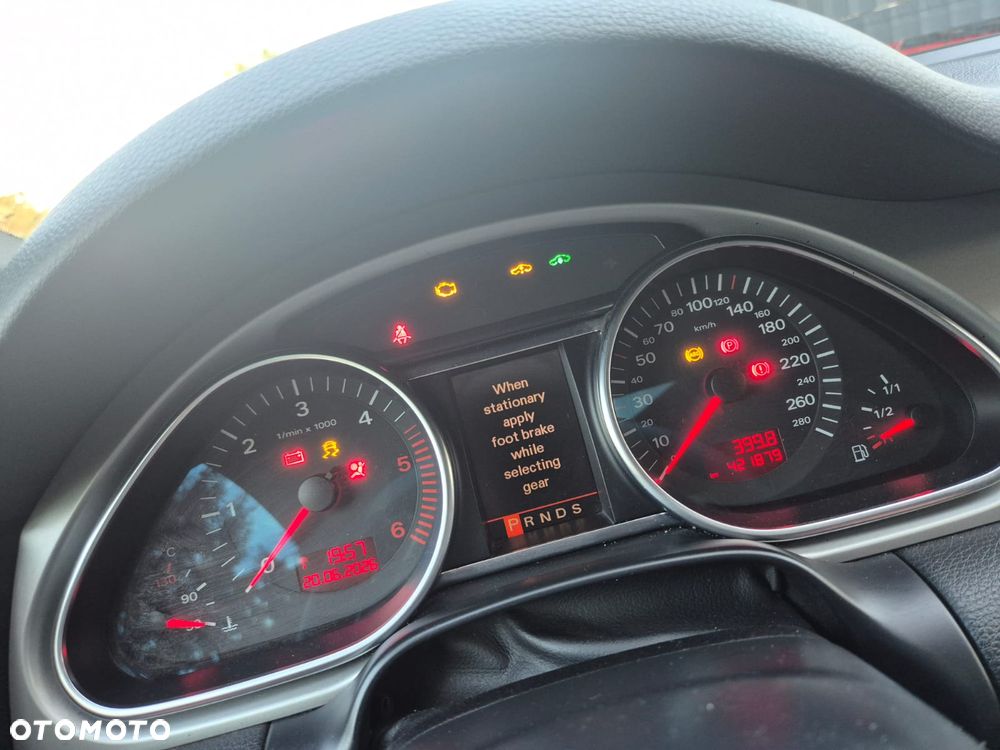 Audi Q7 3.0 TDI DPF Quattro Tiptronic - 24