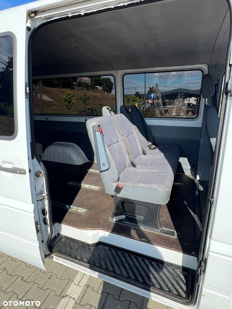 Mercedes-Benz Sprinter - 9