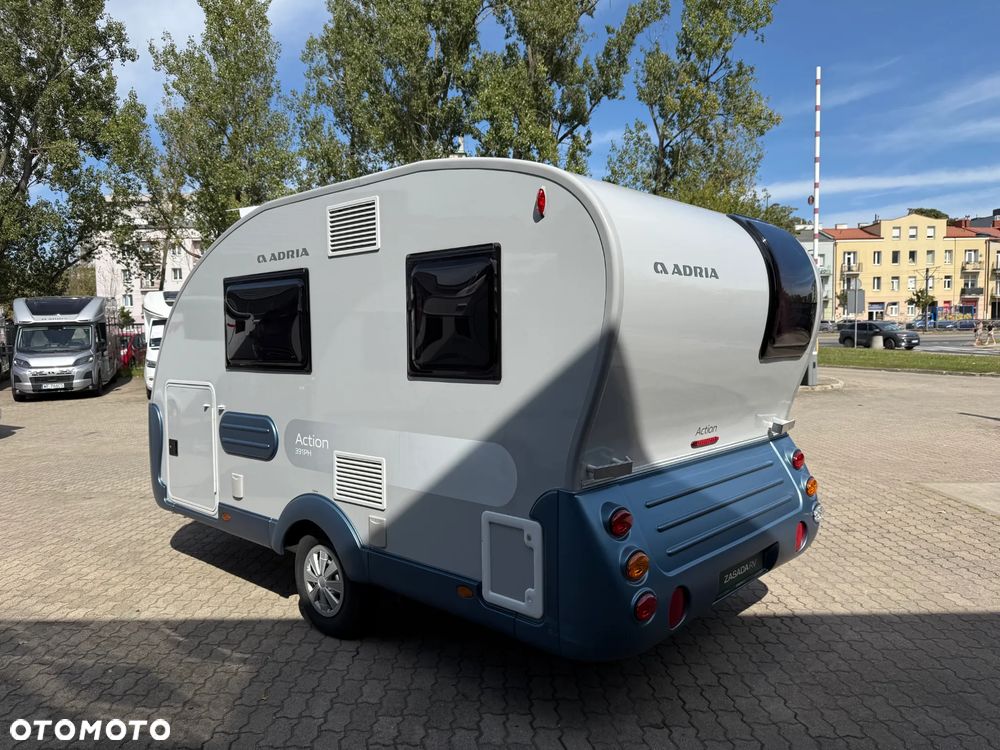 Adria Action 391 PH - 5