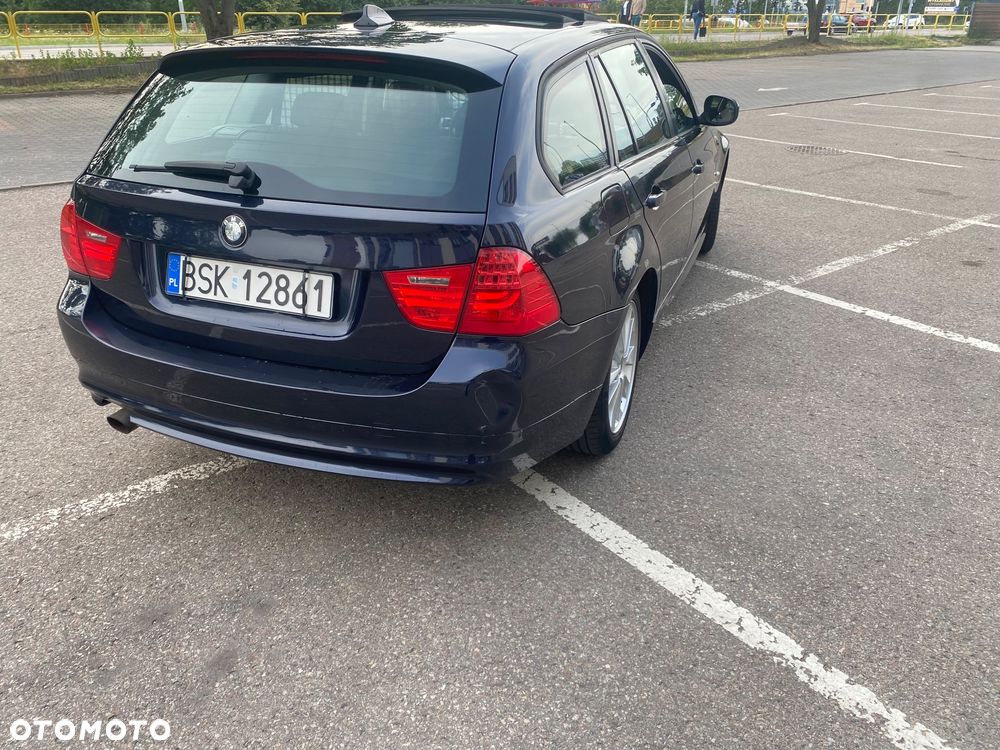 BMW Seria 3 318i - 9