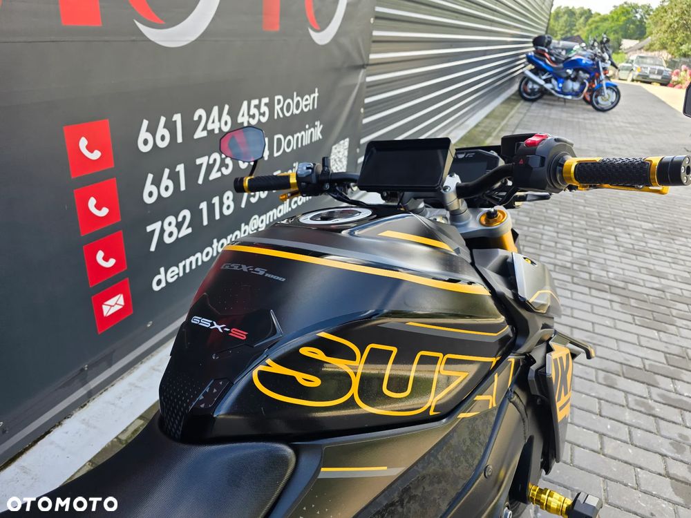 Suzuki GSX - 27