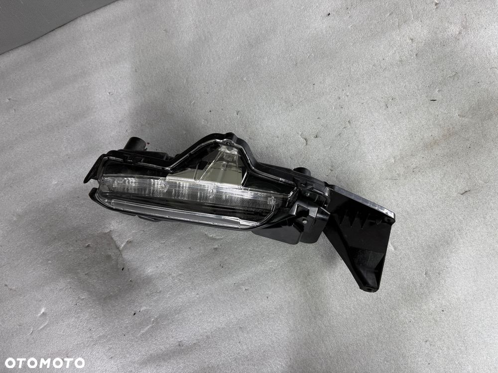 Światła do jazdy dziennej LED przedni  lewe Toyota Yaris Cross 0D317 - 2