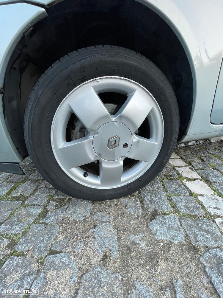 Renault Clio 1.5 dCi Authentique - 3