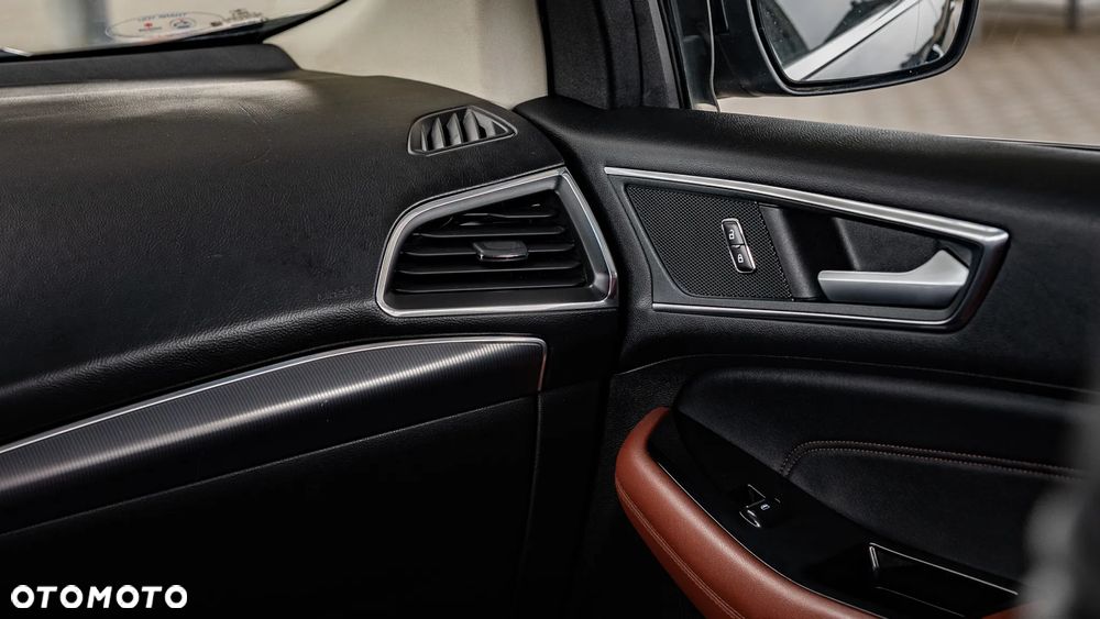 Ford Edge 2.0 TDCi 4WD Titanium - 25