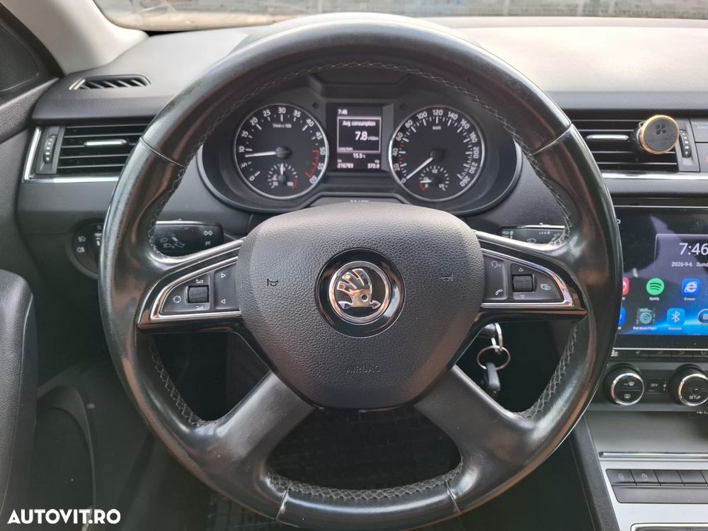 Skoda Octavia 2.0 TDI 4X4 Ambition - 21