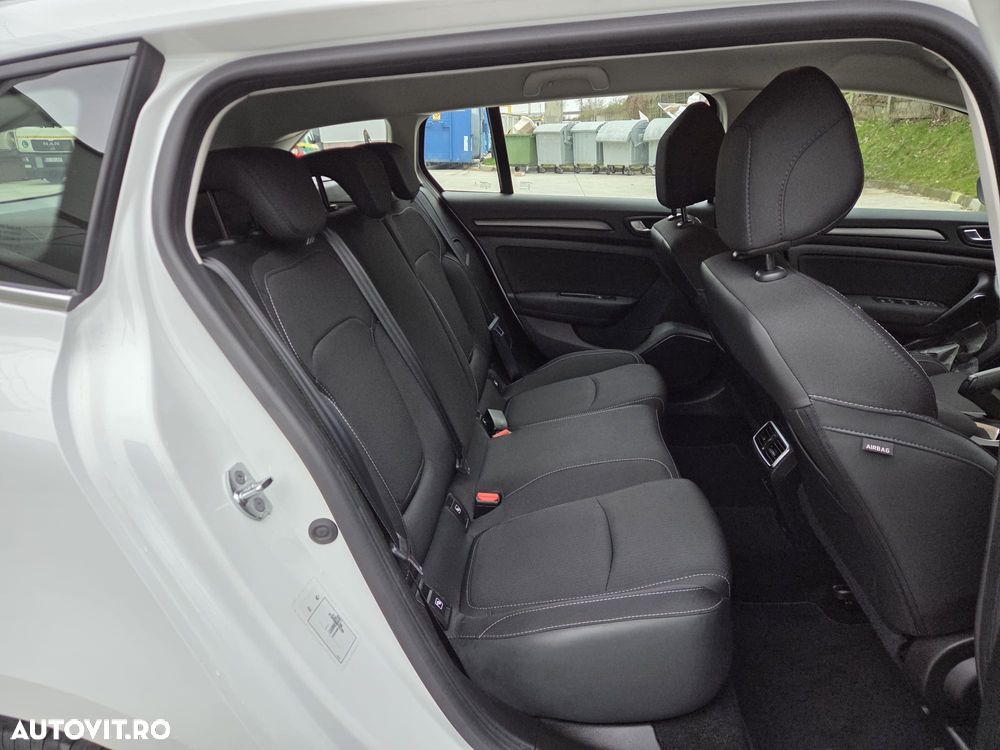 Renault Megane BLUE dCi 115 BUSINESS EDITION - 24