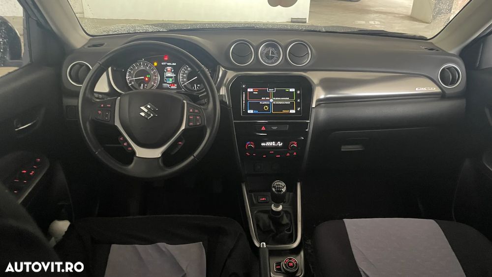 Suzuki Vitara 1.4 Boosterjet AllGrip MHEV Spirit - 9