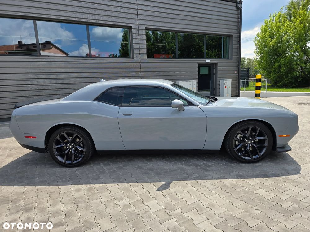 Dodge Challenger - 5