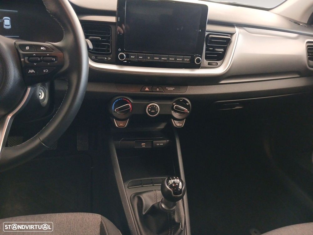 Kia Stonic 1.2 MPi Dynamic - 11