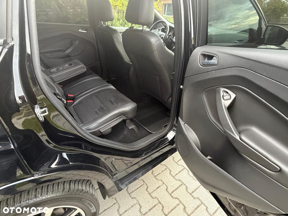 Ford Kuga 2.0 TDCi 4x4 ST-Line - 17