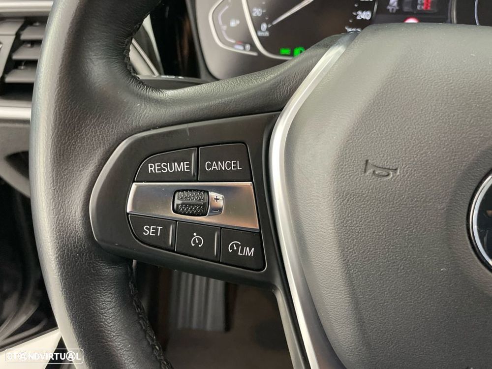 BMW 330 e Pack M Auto - 16