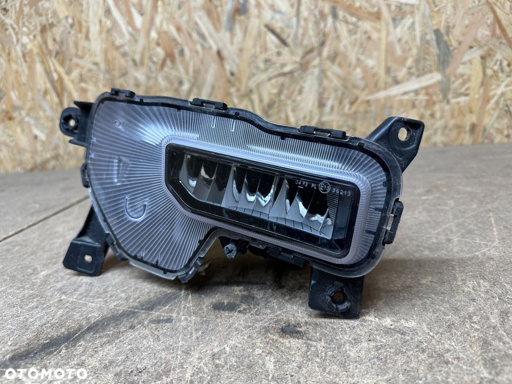 KIA NIRO II DRL PRAWY HALOGEN 92202-AT - 3
