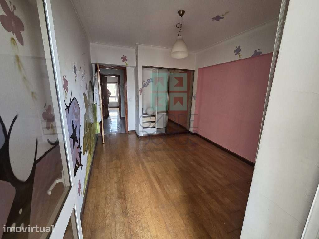 Apartamento T3 para renovar no Carregado - Grande imagem: 5/53