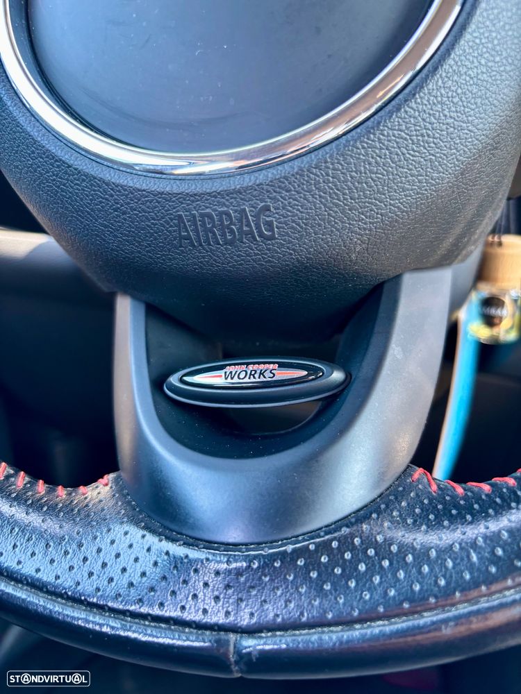 MINI Countryman Cooper D - 16