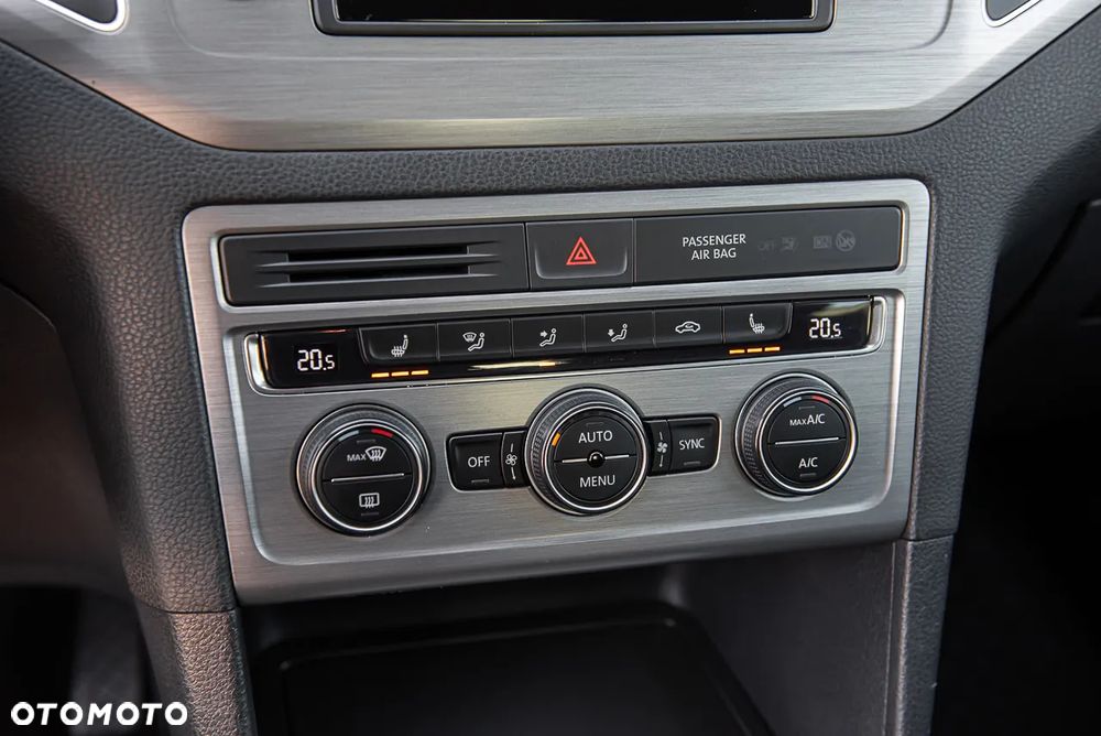 Volkswagen Golf Sportsvan - 23