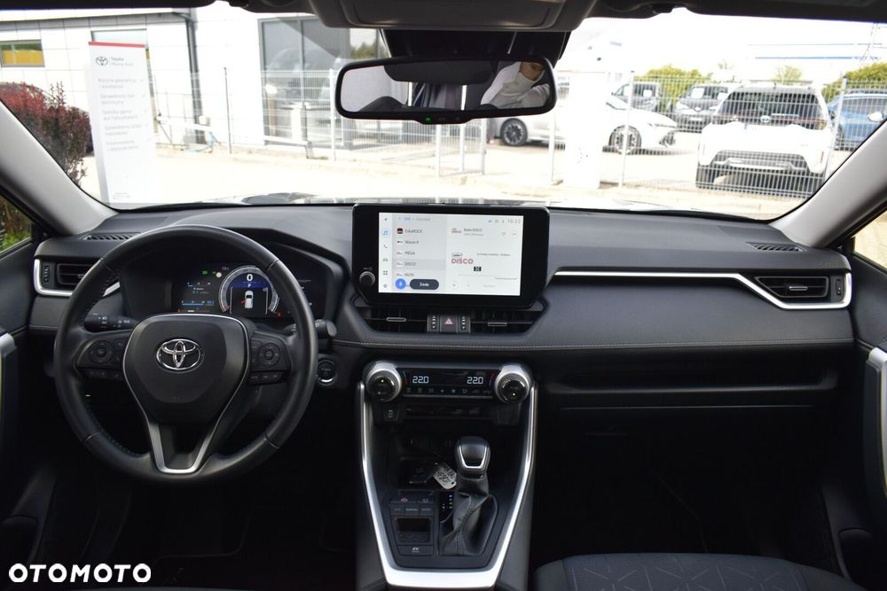 Toyota RAV4 - 16