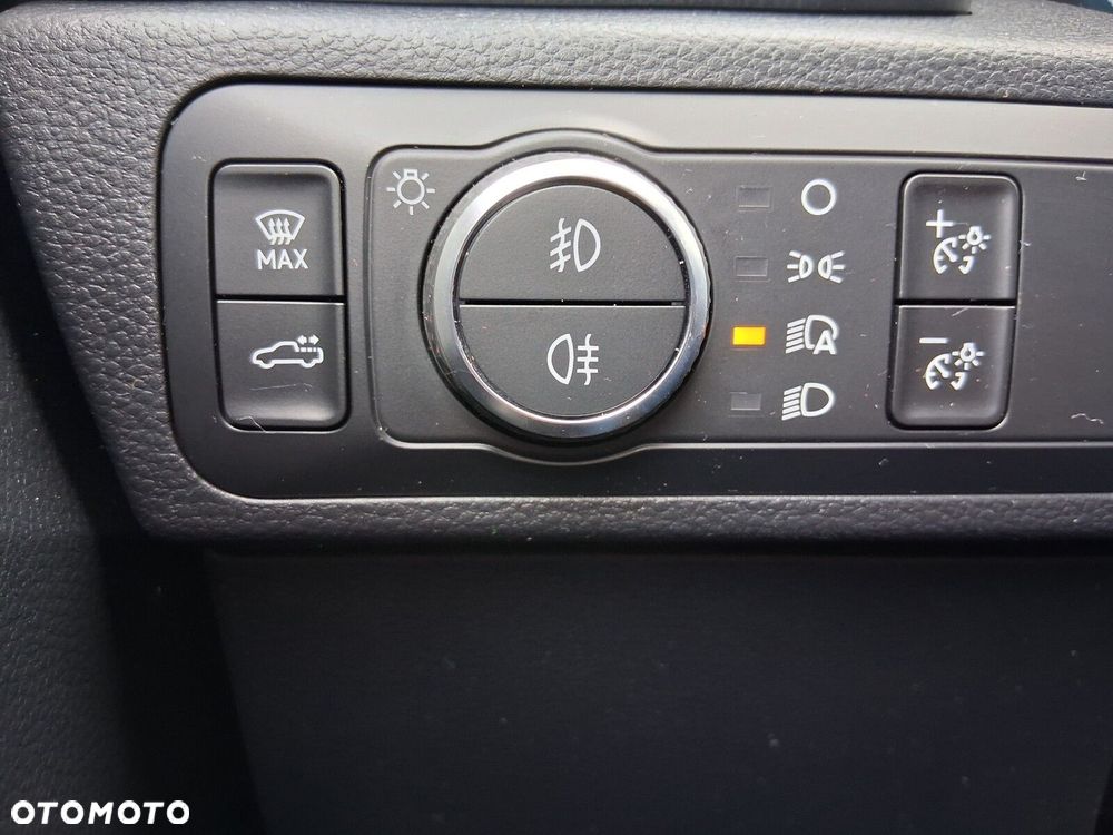 Volkswagen Amarok 3.0 V6 Tdi 240 km - 29