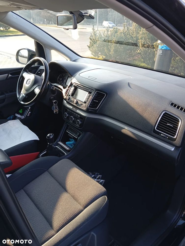 Volkswagen Sharan - 8