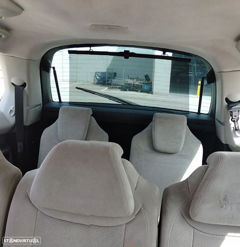 Citroën C4 Grand Picasso 1.6 HDi Exclusive - 2