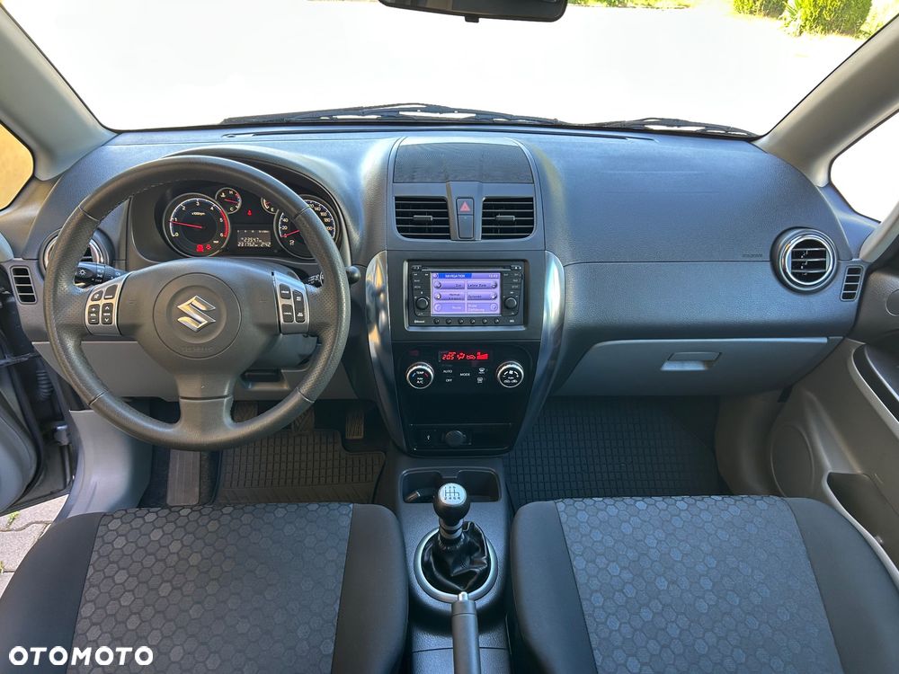 Suzuki SX4 2.0 DDiS 4x4 Style - 8