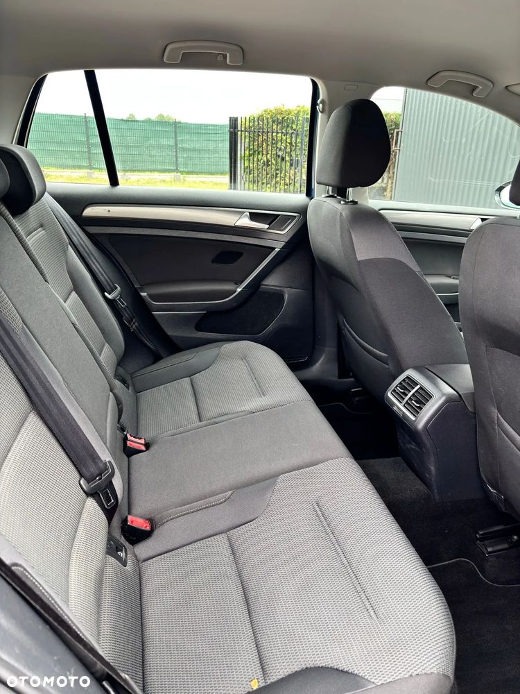 Volkswagen Golf 1.6 TDI BlueMotion Trendline - 19
