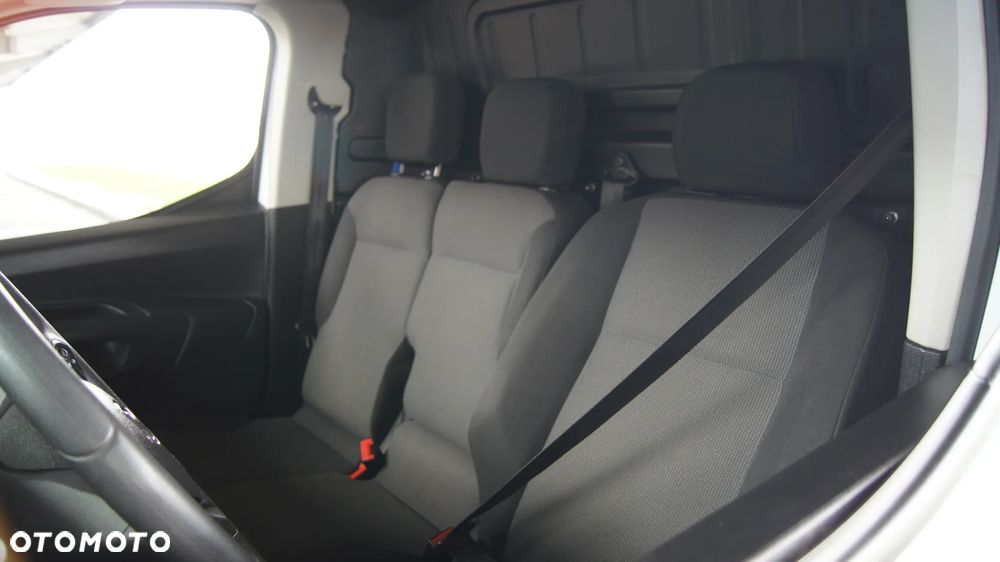 Opel COMBO - 34