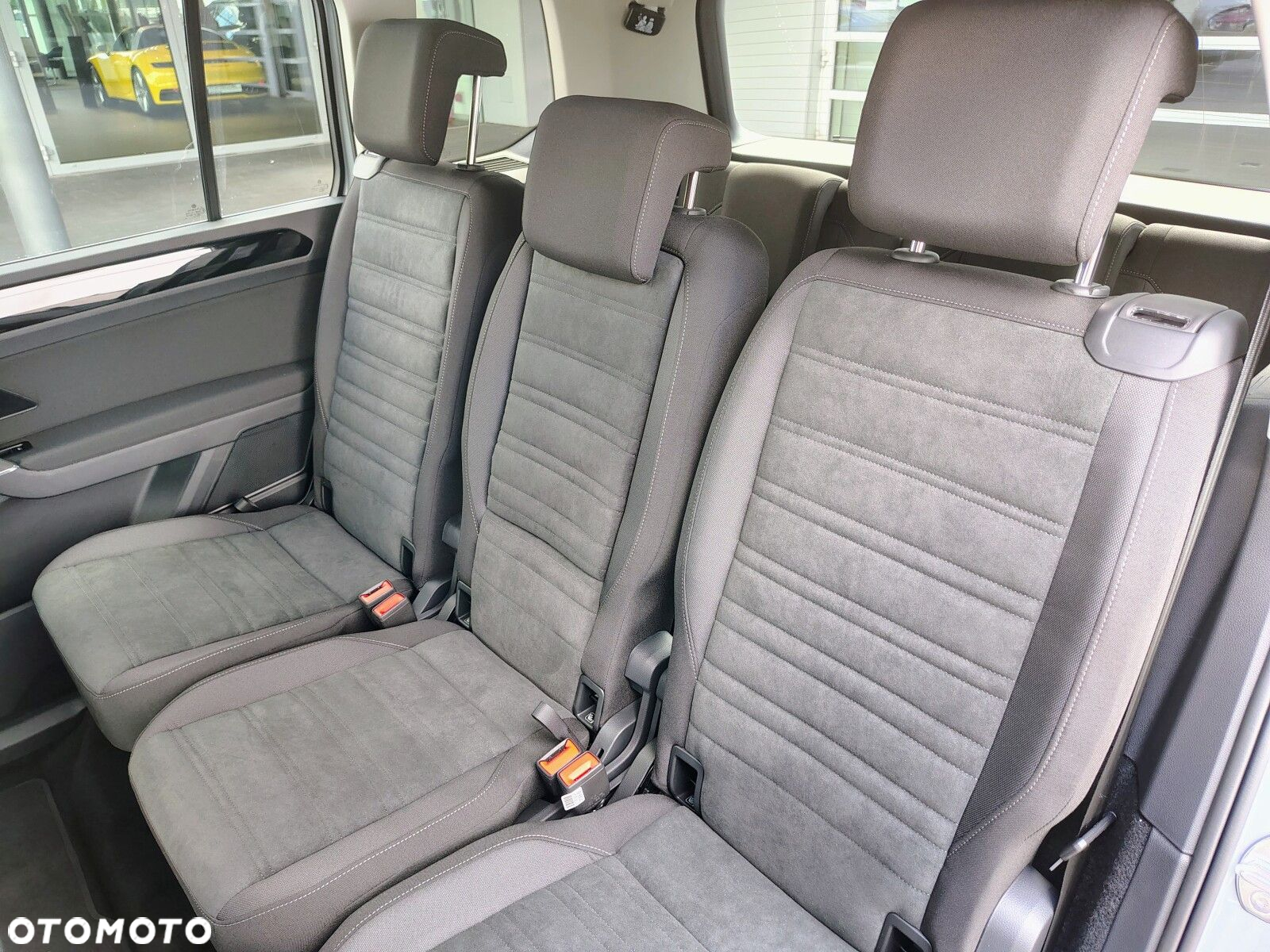 Volkswagen Touran - 21