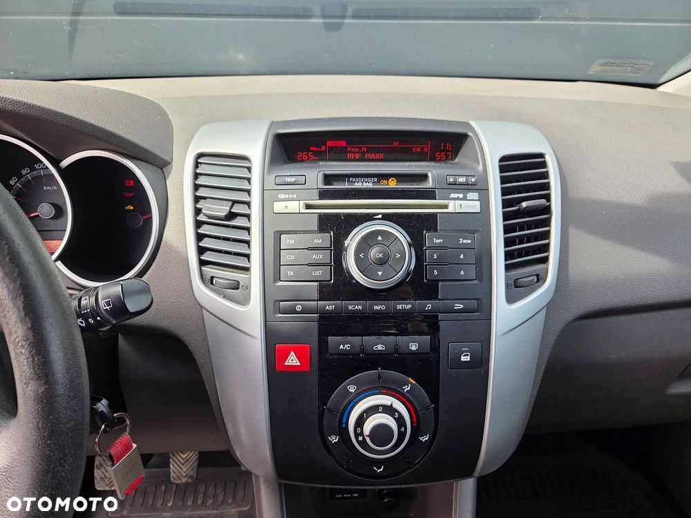 Kia Venga 1.6 XL - 10