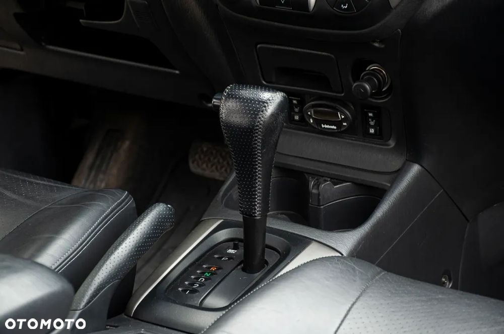 Toyota RAV4 2.0 VVT-i Prestige - 9