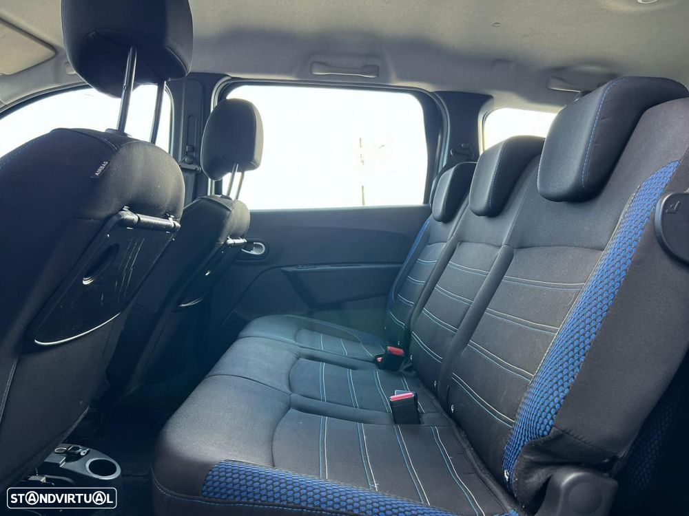 Dacia Lodgy 1.5 Blue dCi Stepway 7L — photo 5