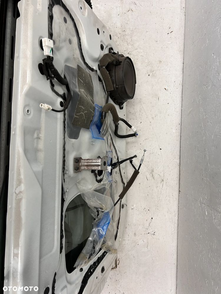 MERCEDES X-KLASA W470 DRZWI LEWY PRZÓD PRZEDNIE BIAŁA PERŁA 799 - 6