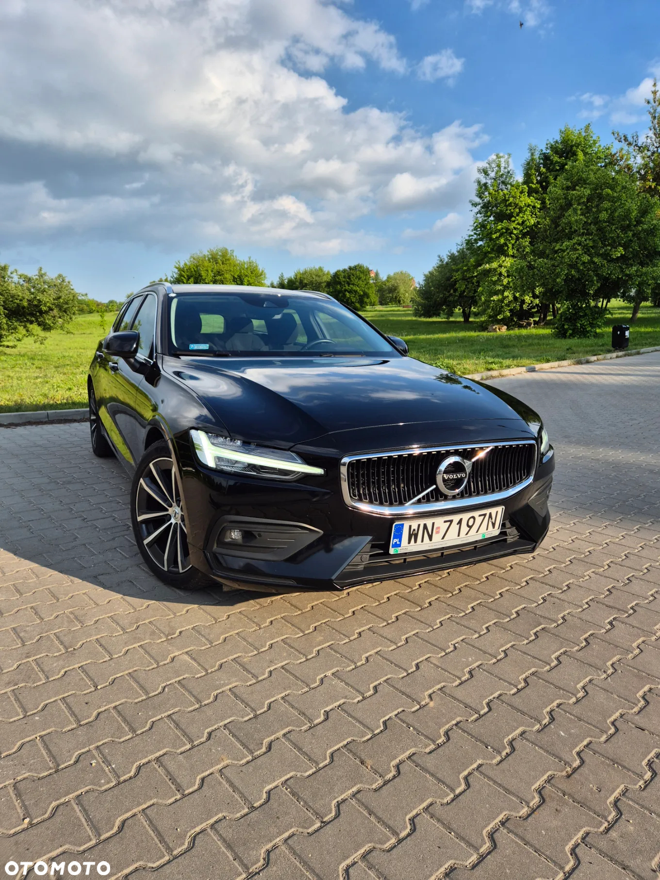Volvo V60 B4 B Momentum Pro - 11