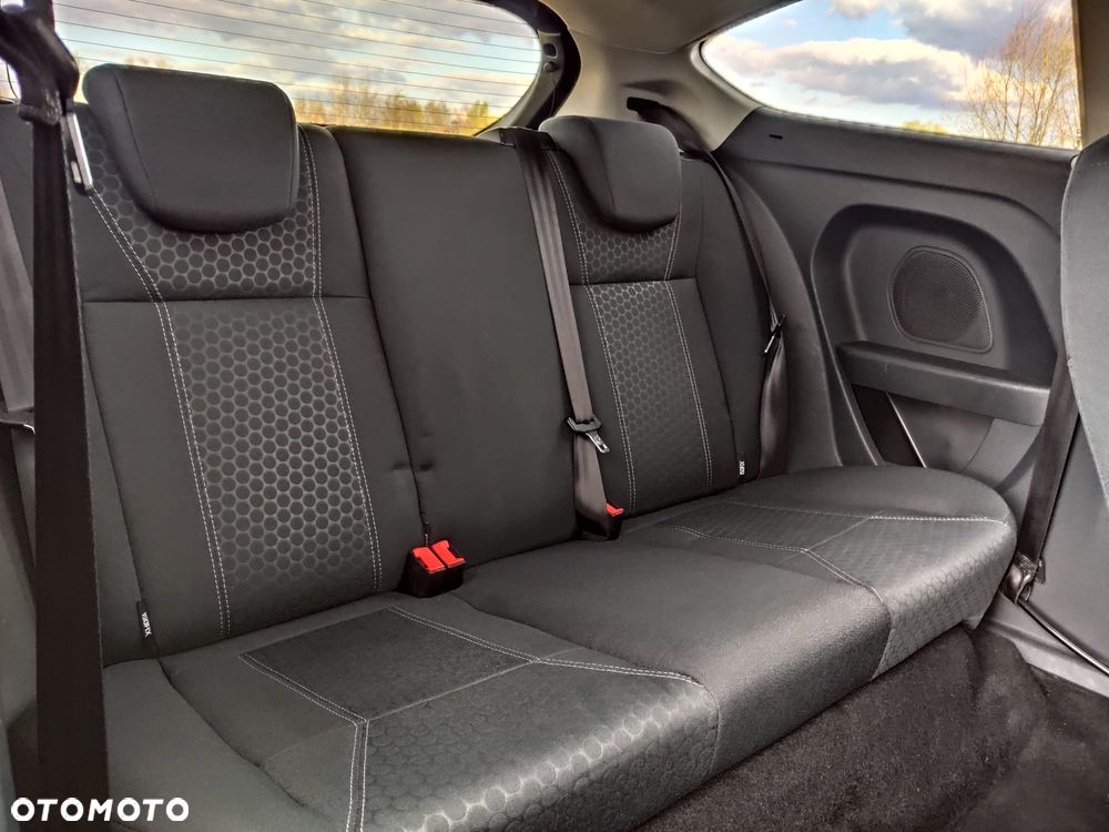 Ford Fiesta 1.4 Titanium EU5 - 8