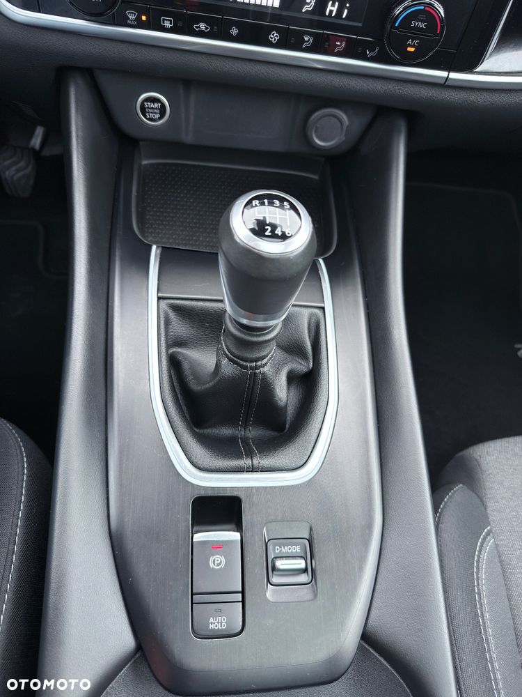 Nissan Qashqai 1.3 DIG-T MHEV Tekna - 19