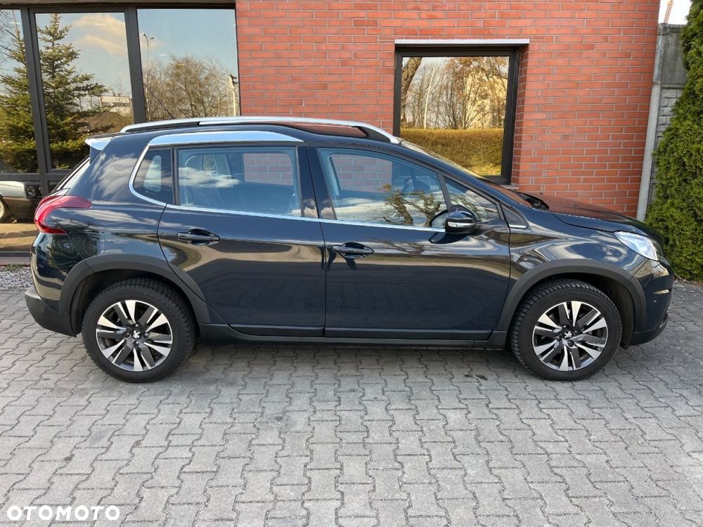 Peugeot 2008 1.2 Pure Tech GPF Allure S&S EAT6 - 28