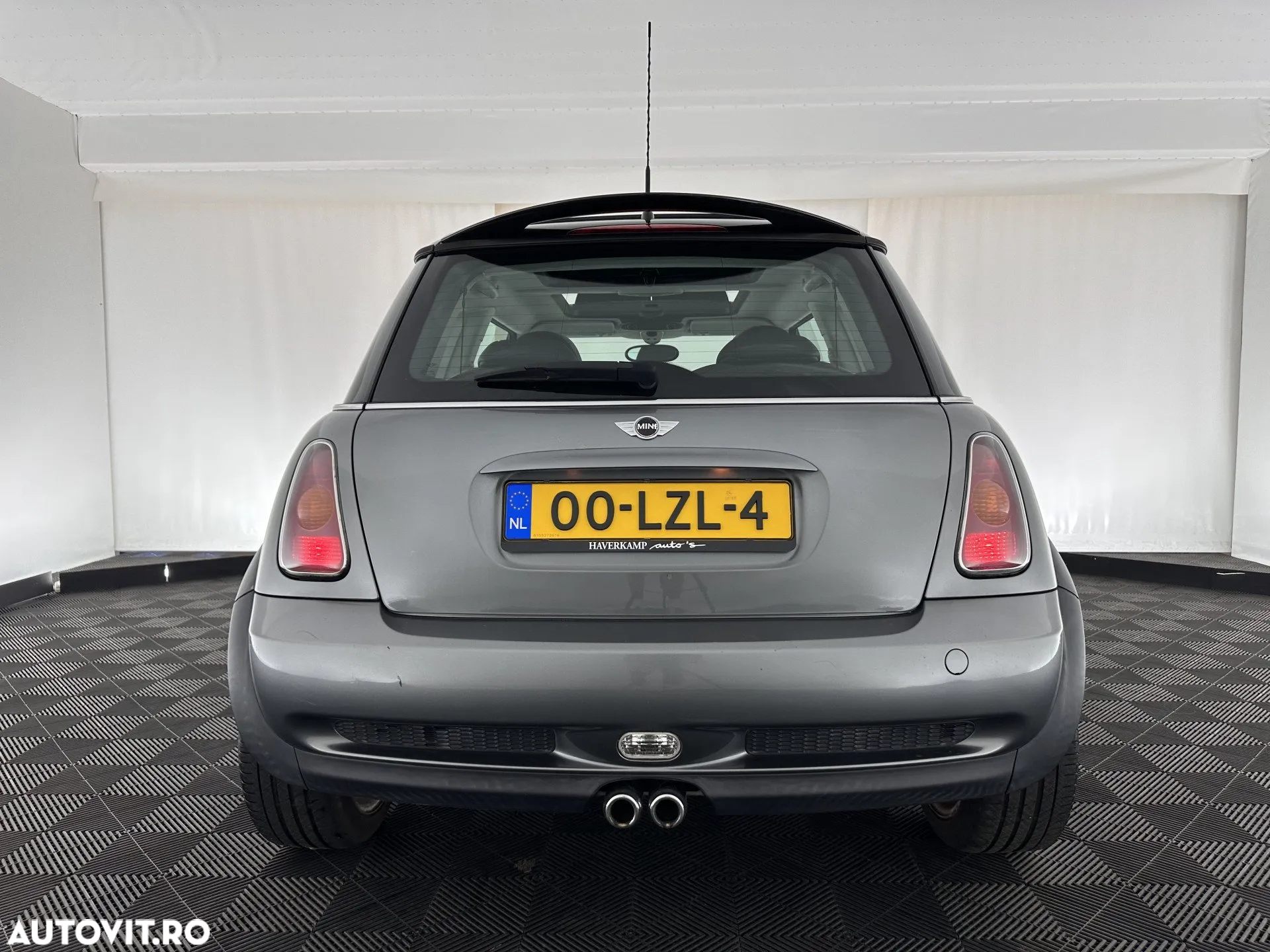 Mini Cooper S Standard - 12
