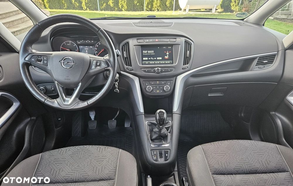 Opel Zafira 1.6 CDTI Elite S&S - 24