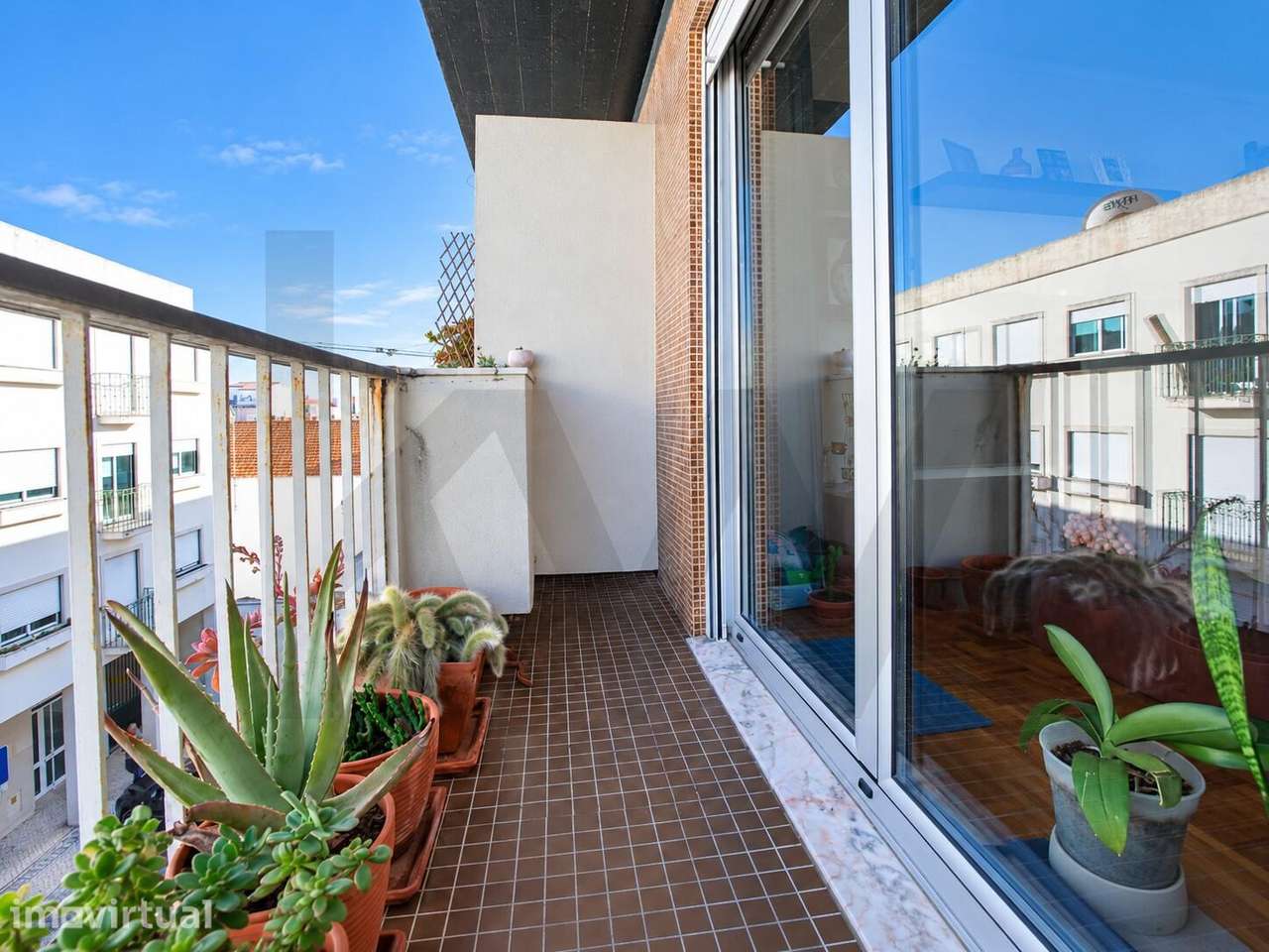 Apartamento T2 com Excelente Luminosidade no Centro da Figueira da Foz - Grande imagem: 3/22