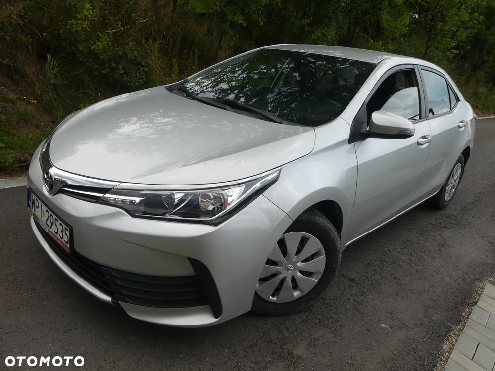 Toyota Corolla 1.33 Comfort - 9