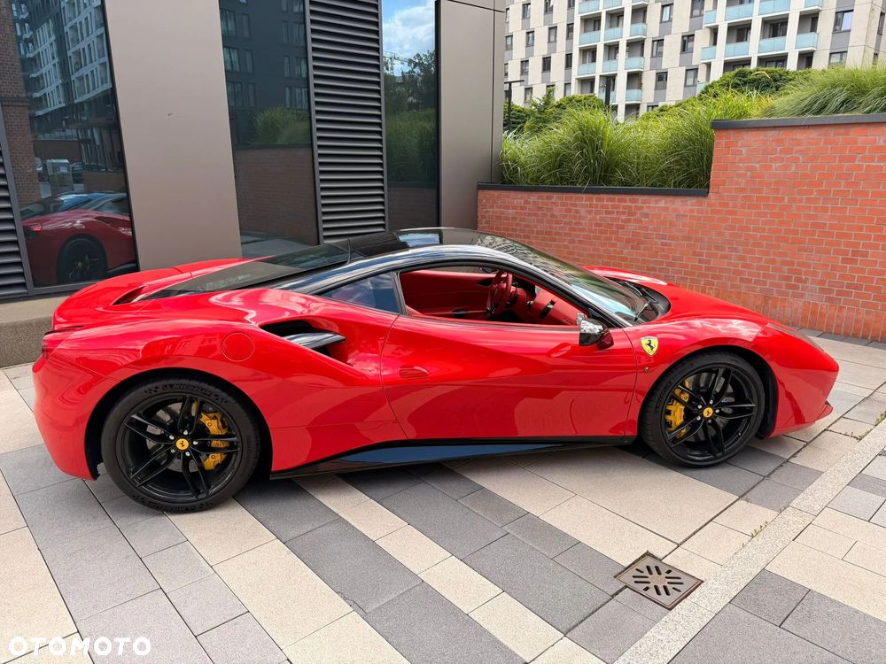 Ferrari 488 - 3