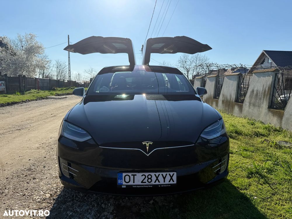 Tesla Model X Long Range - 18