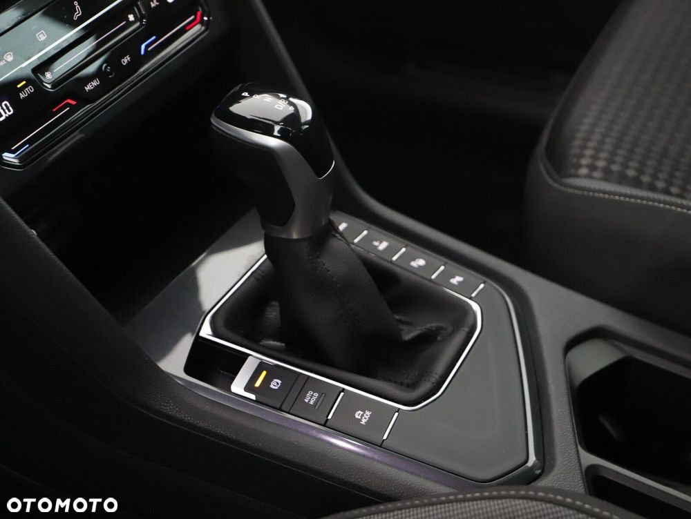 Volkswagen Tiguan - 15