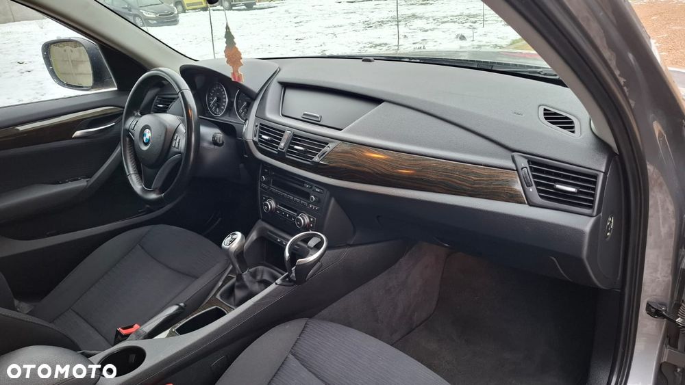 BMW X1 xDrive18d - 9