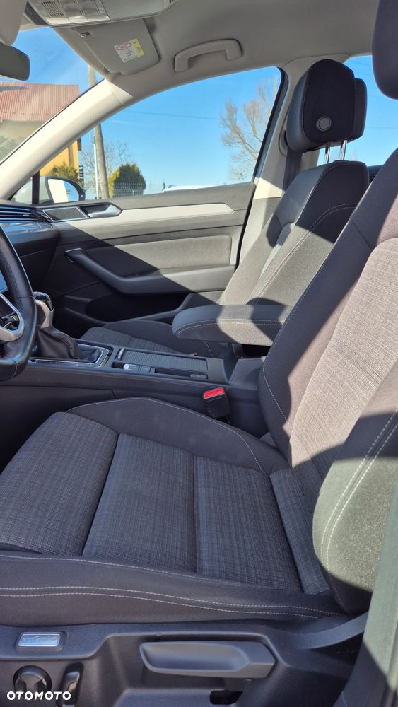 Volkswagen Passat 1.5 TSI EVO Business - 21