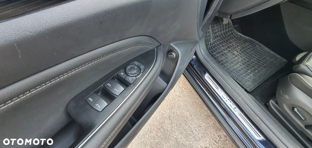 Opel Insignia 1.6 ECOTEC Business Innovation - 12