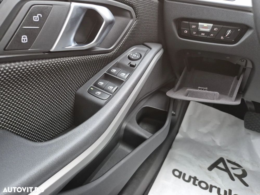 BMW Seria 3 320d xDrive AT MHEV - 14