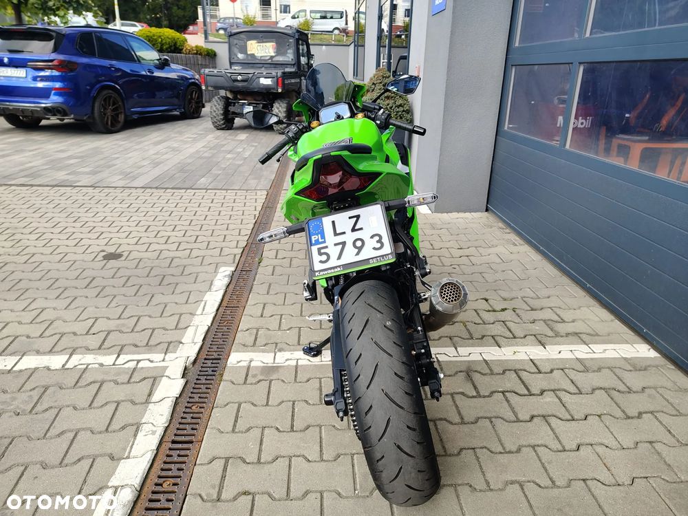 Kawasaki Ninja 400 - 8