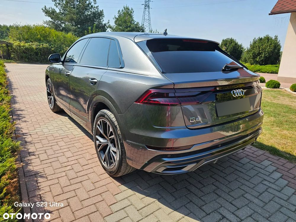 Audi Q8 - 2
